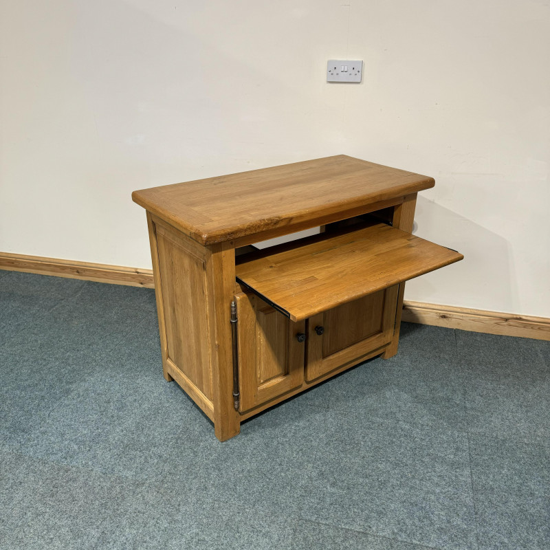 Small, Distressed Solid Oak, Compact Desk. (DE101) - Image 5