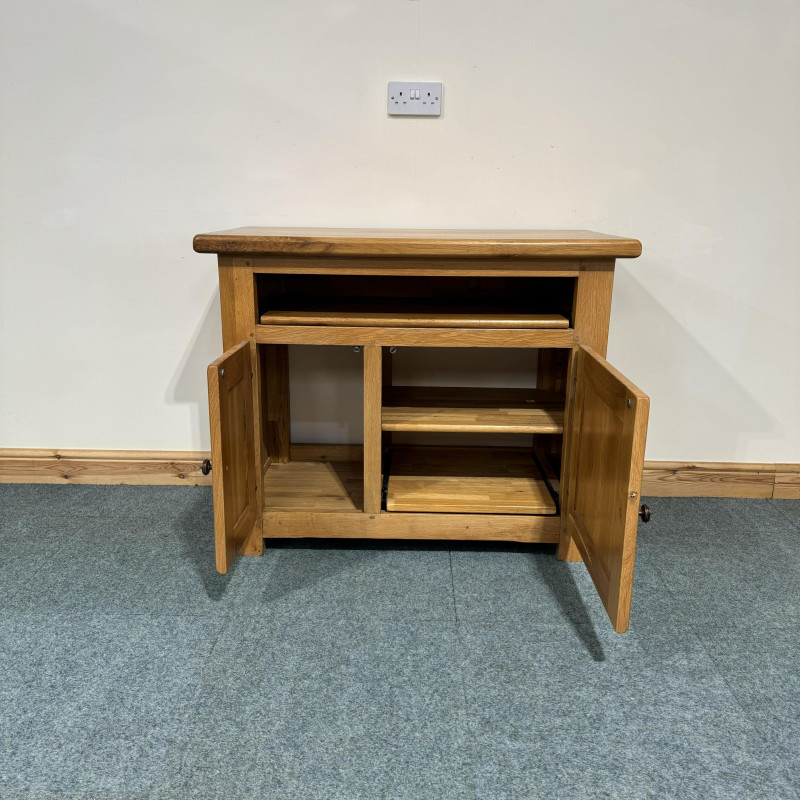 Small, Distressed Solid Oak, Compact Desk. (DE101) - Image 2