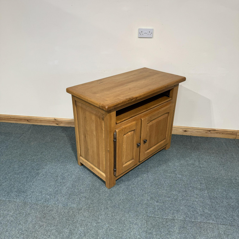 Small, Distressed Solid Oak, Compact Desk. (DE101) - Image 4