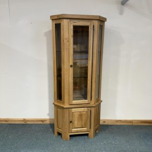 Large, Solid Oak, Glazed, 2 Door Corner Unit. (CU102)