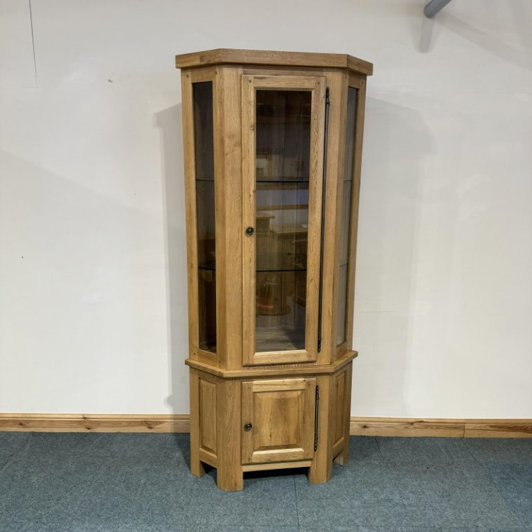 Large, solid oak, 2 door glazed corner unit. (CU102) The Restored