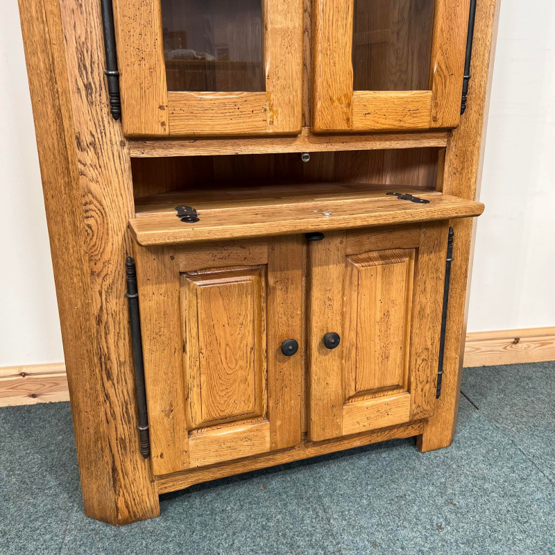 Large, German solid oak, 4 door, corner unit. (CU117) The Restored