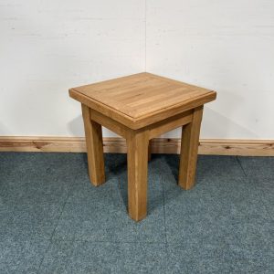 Small, Solid Oak Side Table. (O179)