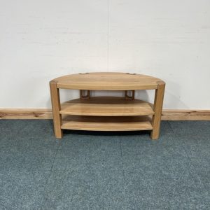 Small, Solid Oak, Corner/Standard TV Unit. (TV214)