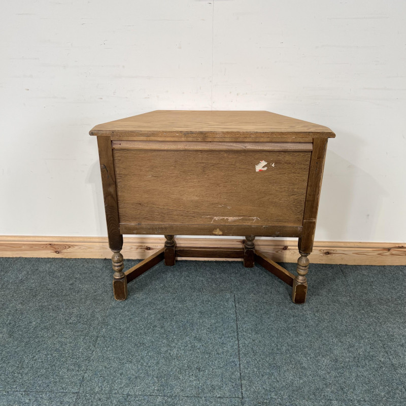 (O195) Small, Old Charm, Oak, Canted Pedestal Cabinet. - Image 5