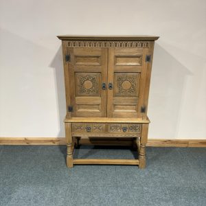 Carved Oak, Old Charm Drinks Cabinet. (D138)