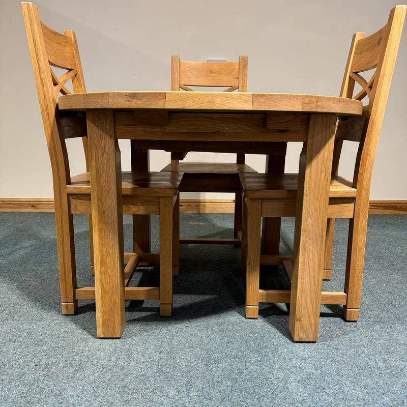 (TC313) Small, Vancouver, Solid Oak, Round, Extending Table and 4 Chairs. - Image 9