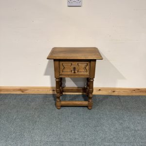 Small, Solid Oak, Side Table. (O217)