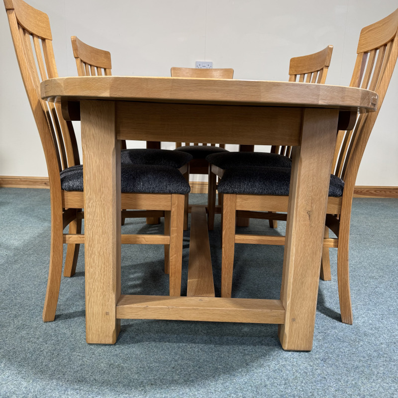 (TC343) Large, Oval, Solid Oak, Fixed Table and 6 Chairs. - Image 7