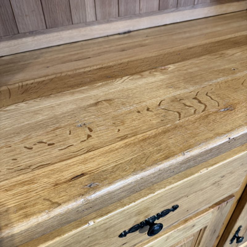 Medium Sized, Distressed Solid Oak Dresser. (D159) - Image 8
