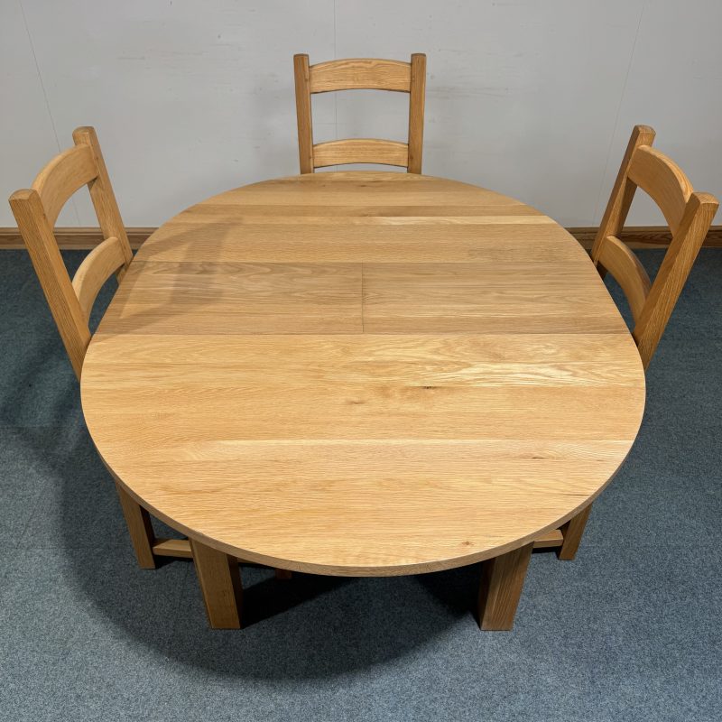 (TC357) Small, Round, Solid Oak, 1 Leaf Extending Table and 4 Chairs. - Image 4