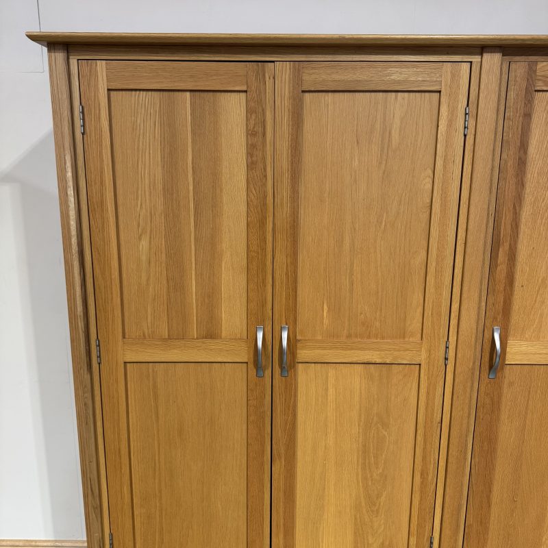 (W217) Restored Solid Oak Triple Wardrobe - Extra Large - Image 6