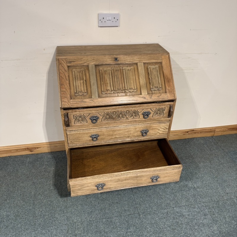 Medium Sized, Old Charm, Oak, 4 Drawer Bureau. (BX124) - Image 6