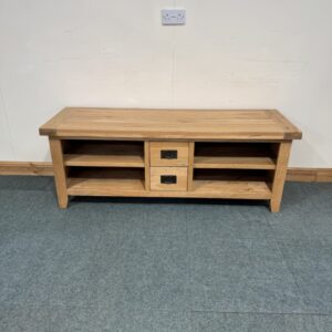 Large, Vancouver, Solid Oak, Standard TV Unit. (TV279)