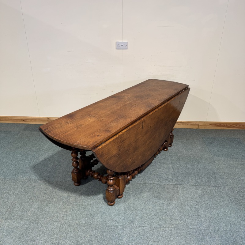 Magnificent! Extra Large, Rustic Solid Oak, Drop Leaf Table. (T120)